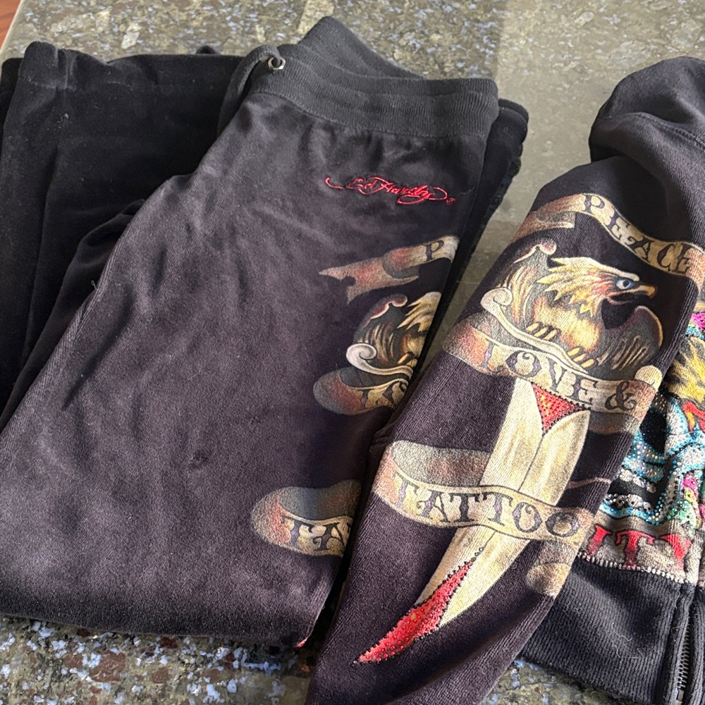 Ed Hardy soft Multicolor Graphic Zip-Up and joggers. - Picture 3 of 4